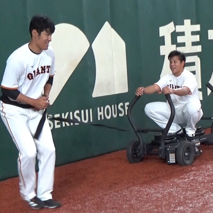 Yomiuri Giants ともに強く 戸根千明 投手 井納翔一 投手 トレーニング 車自体よりも重い人 後ろのタイヤパンクしそう いけいけいけ いけいけいけいけ スパル Npb Hub Yomiuri Giants ともに強く 戸根千明 投手 井納翔一 投手 トレーニング 車自体よりも重い人 後ろのタイヤパンクしそう いけいけいけ いけいけいけいけ スパル Npb Hub