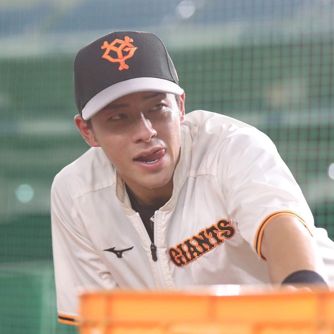 Yomiuri Giants ともに強く 湯浅大 選手 連写 連写シリーズ イケメン キメ顔 いただきました 爆笑 笑顔 スマイル ナイススマイル 巨人 Giant Npb Hub Yomiuri Giants ともに強く 湯浅大 選手 連写 連写シリーズ イケメン キメ顔 いただきました 爆笑 笑顔 スマイル ナイススマイル 巨人 Giant Npb Hub