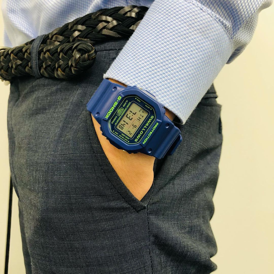 割引クーポン通販 G-SHOCK 2021年Swallowsモデル DW5600モデル 腕時計 