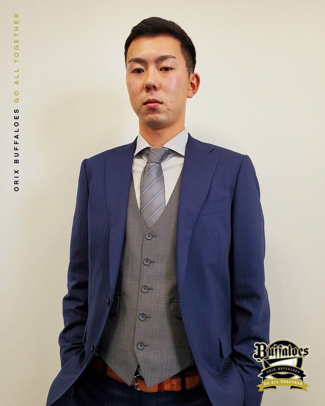 Orix Buffaloes 契約更改 今年もスーツで デスクワーク風 誰でしょう 呼んでみて 同僚 上司 先輩 後輩 妄想 スーツシリーズ 本田仁海 振り返りb人 Npb Hub Orix Buffaloes 契約更改 今年もスーツで デスクワーク風 誰でしょう 呼んでみて 同僚 上司 先輩 後輩 妄想 スーツシリーズ 本田仁海 振り返りb人 Npb Hub