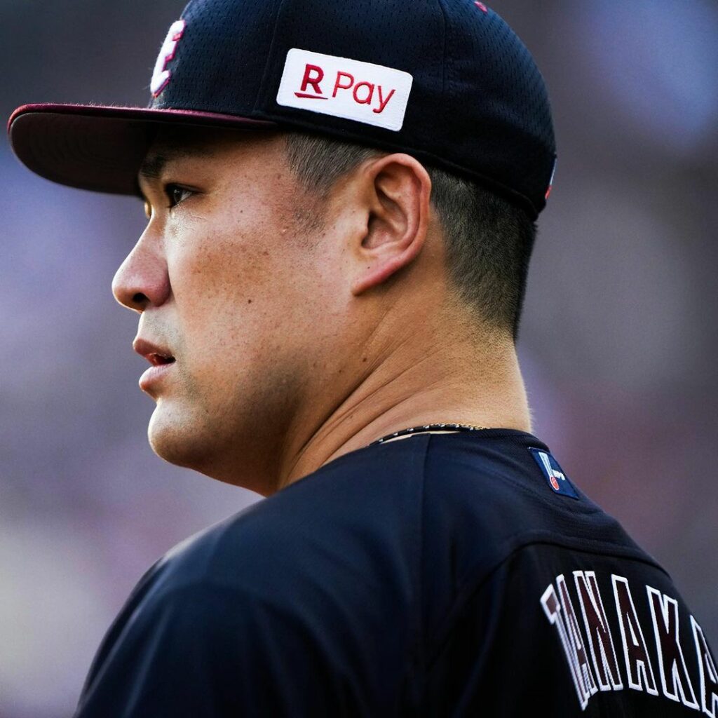 Tohoku-Rakuten-Golden-Eagles: E 3-4 L
あと1点が遠くカード頭を落として3連勝とはならず。
先発の田中将大選手は6回6安打4失点で悔しい結果に。
7回は宋選手、8回は西口選手、9回は酒…