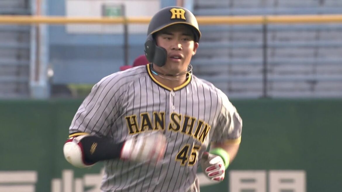 1回表、遠藤成(阪神)が先頭打者ホームランでウエスタンが先制! -プロ野球フレッシュオールスターゲーム2022-