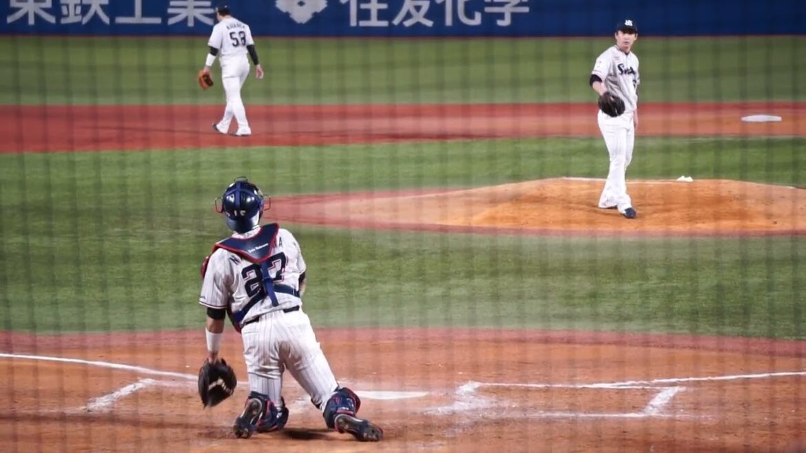 2022/10/29(土) 投球練習(9回表) 久保拓眞(東京ヤクルトスワローズ)