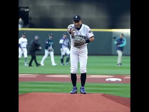 48歳のイチロー 始球式で151キロの豪速球を投げる!