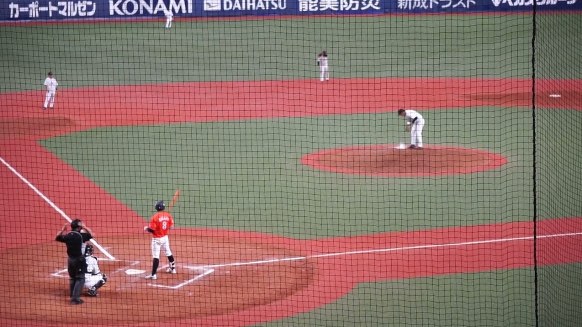 2022/11/5(土) 金田和之(三菱重工West) vs 佐々木俊輔(日立製作所) レフト前ツーベースヒット