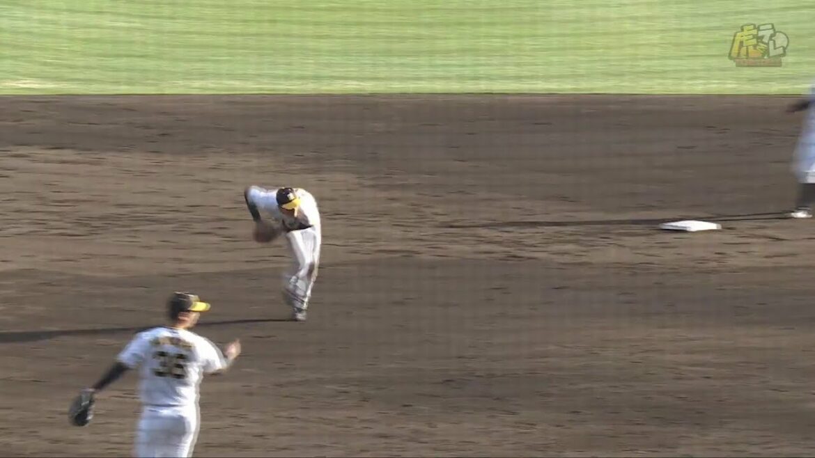 Hanshin-Tigers: 【華麗】小幡竜平、守備でも甲子園を沸かす!走攻守に渡りアピールが続く!【2023/3/11T-F】