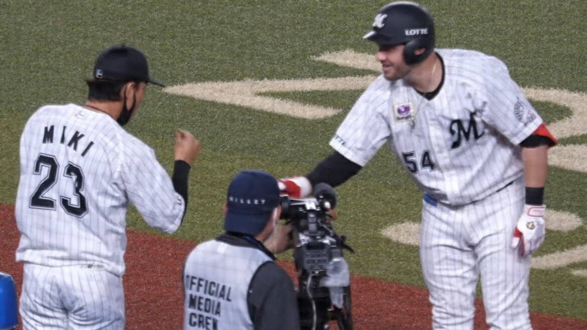 三木亮さん!幕張寿司 新鮮なの入ってます!千葉ロッテマリーンズ ブランドン・レアード 寿司パフォーマンス