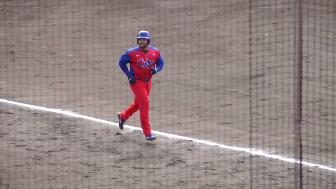 2023/2/21(火) 高梨裕稔 右中間3ランホームラン(失点3)中継ぎ登板(5回表) vs D.ガルシア Dayan Garcia(WBCキューバ代表)