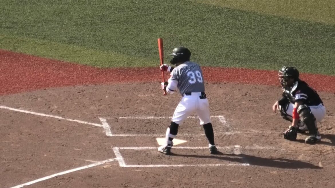 2023/04/23 大下誠一郎選手 三塁線への絶妙な送りバント & 平沢大河選手 3試合連続のタイムリーヒット(マリーンズ 4回裏)