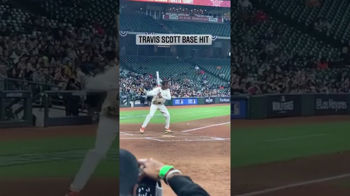 Base hits only for @TravisScottXX ⚾️