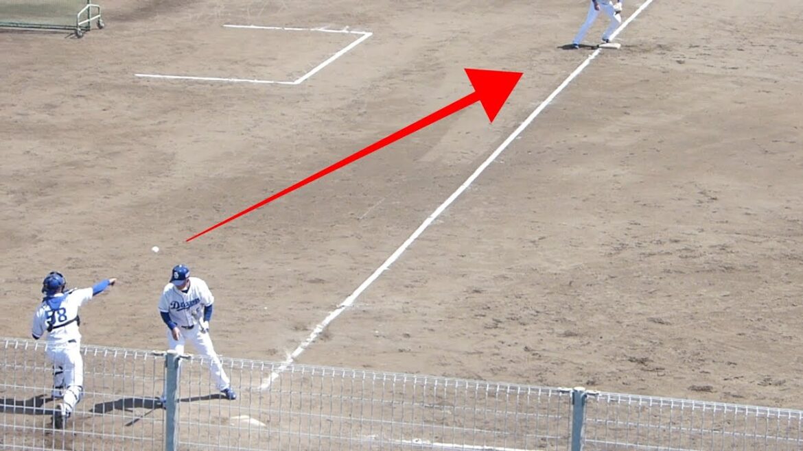 石橋康太捕手の三塁送球練習【中日ドラゴンズ 2022年】