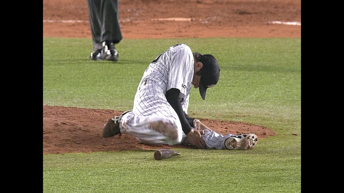 【強襲アクシデント】折れたバットが直撃し、伊藤投手立ち上がれず