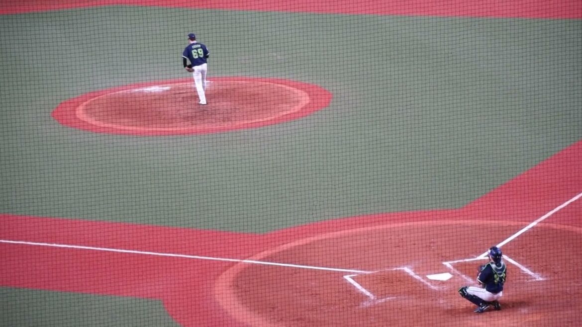 2022/10/26(水) 投球練習(8回裏) 今野龍太(東京ヤクルトスワローズ)