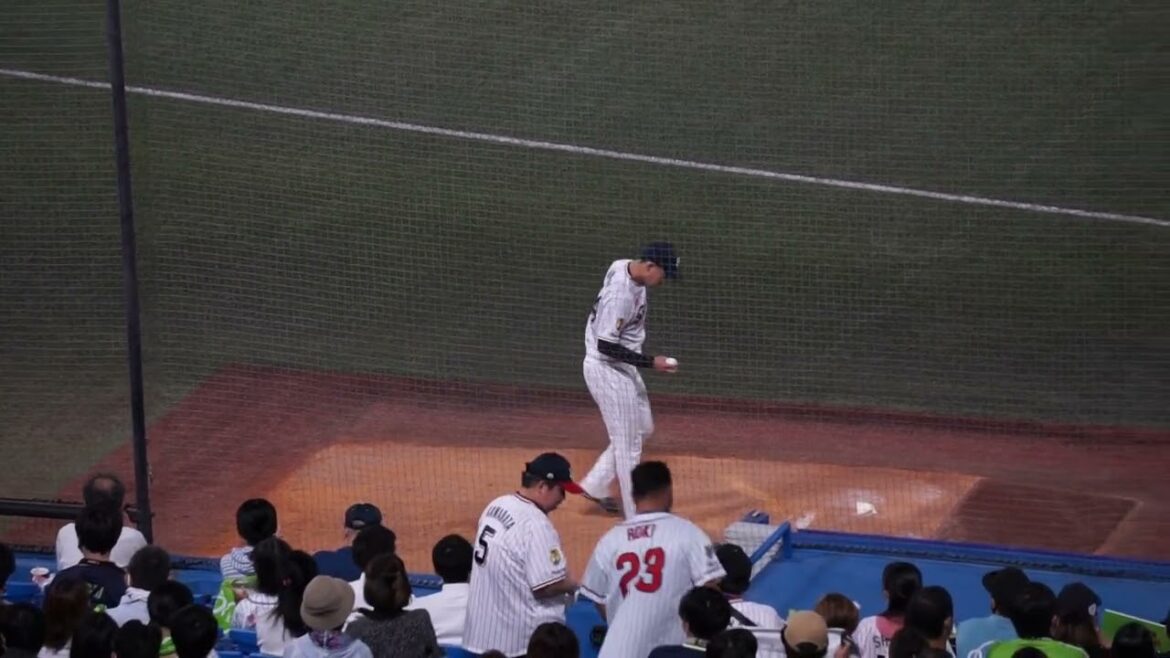 2022/9/27(火) ブルペン投球(6回表) 星知弥(東京ヤクルトスワローズ)
