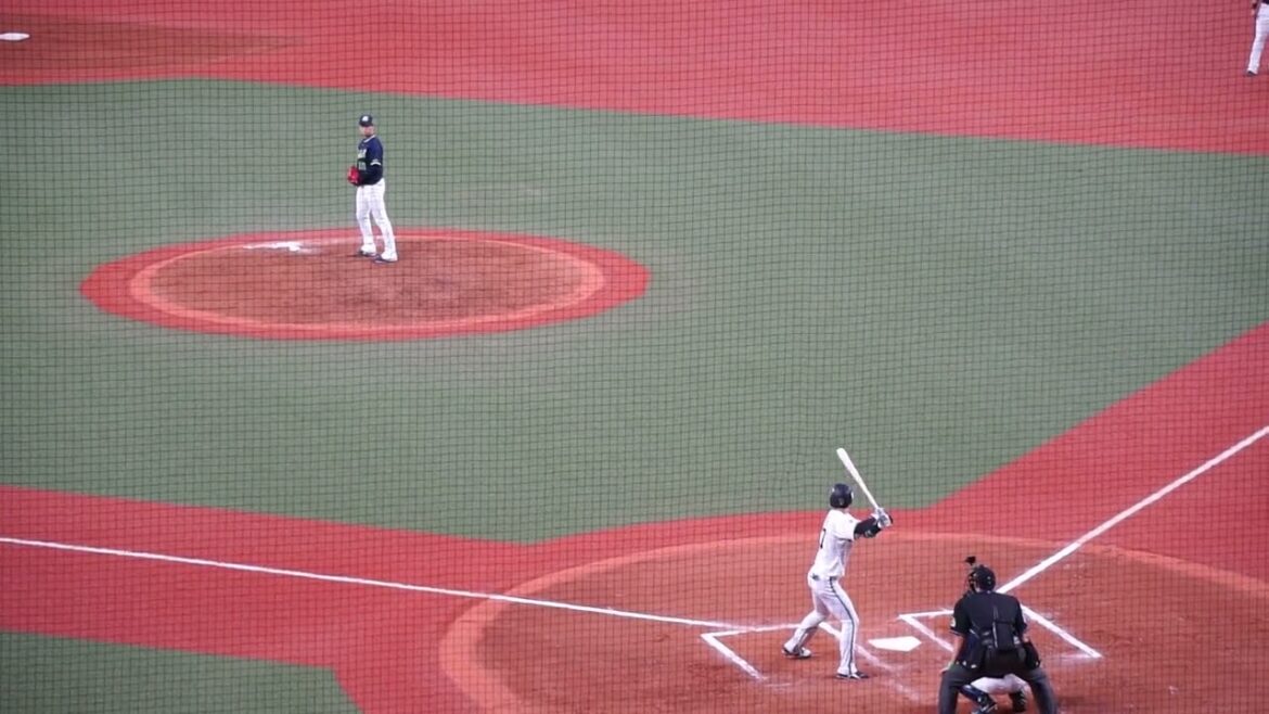 2022/10/25(火) 石山泰稚 ライト前ヒット 中継ぎ登板(7回裏) vs 中川圭太(オリックス・バファローズ)