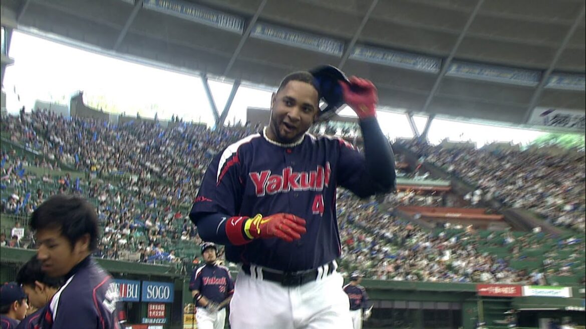 バレンティン、珍事にも集中切らさず第16号2ランを放つ