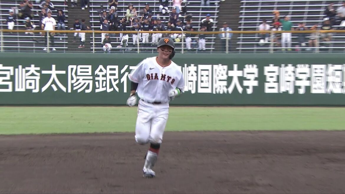4回裏、山瀬慎之助の豪快な2ランホームラン! 2023年プロ野球ファーム日本選手権