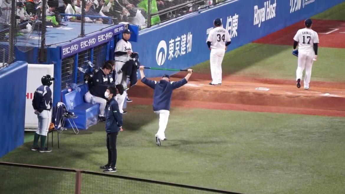 2022/10/12(水) ウォーミングアップ(8回表) S.マクガフ(東京ヤクルトスワローズ) Scott McGough