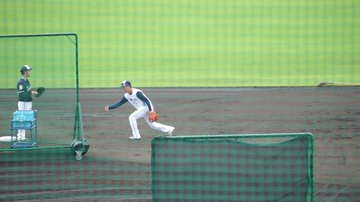 2023/2/15(水) ノック 元山飛優、北村恵吾(東京ヤクルトスワローズ)