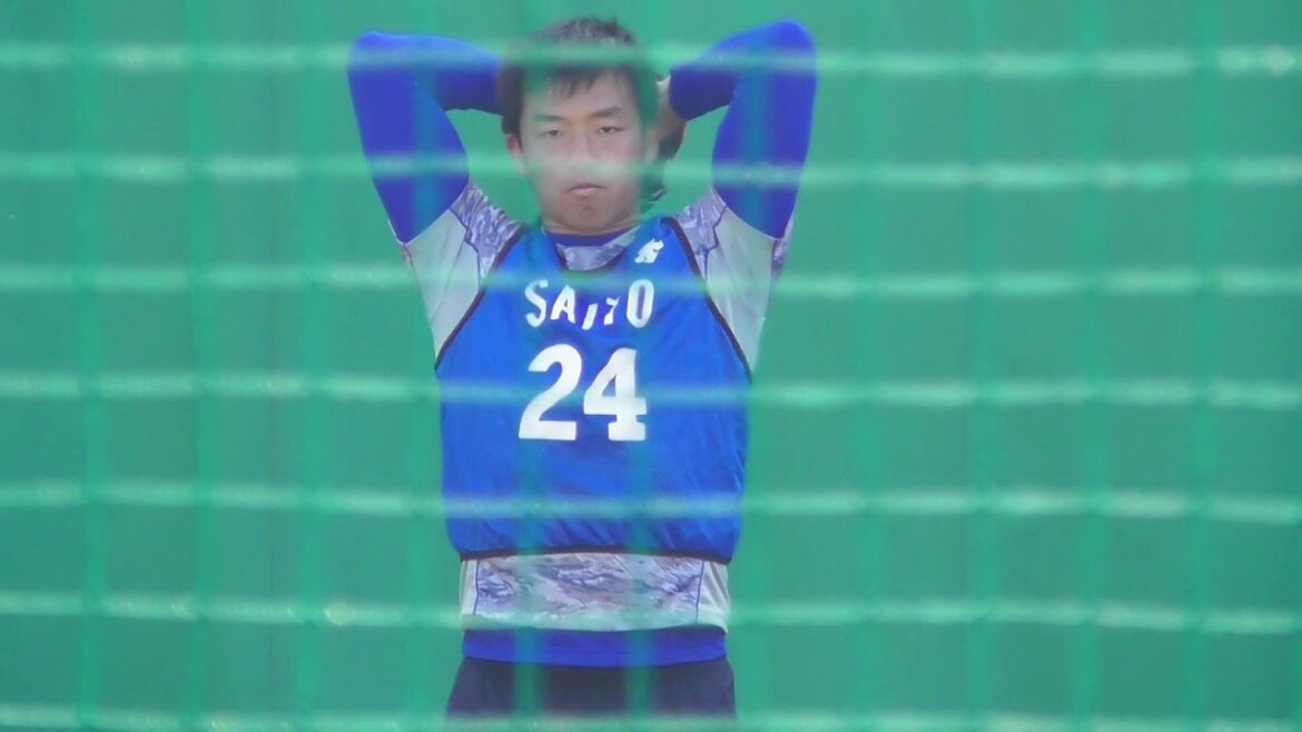 2018年1月　横浜DeNA 新人合同自主トレーニング 斎藤 俊介投手の投球練習その２ 【Yokohama db専用動画 無断複製・転用禁止】