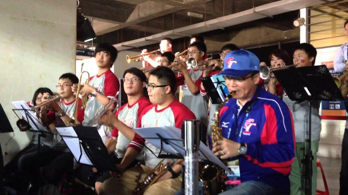 12強_會長吹奏陽岱鋼應援曲