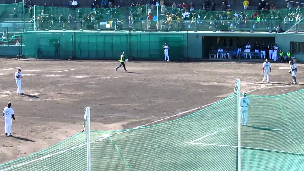 平成24年2月12日7回表　横山　練習試合西武戦（安芸）