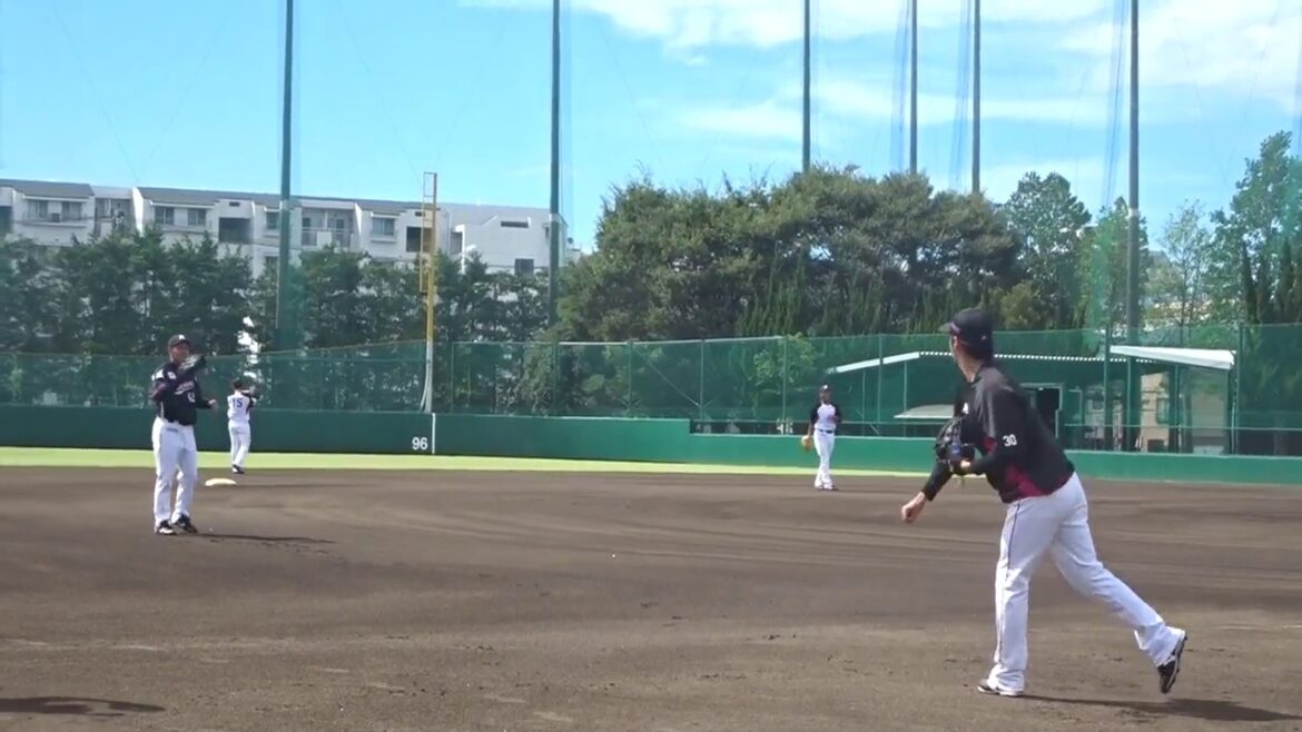 18.8.16　大嶺・永野キャッチボール　ロッテ浦和