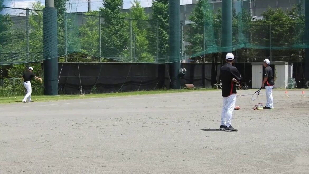 19.5.17　土肥-テニスボールノック　ロッテ浦和