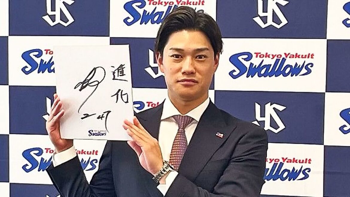【ヤクルト】WBC戦士 高橋奎二、200万円ダウンの4800万円でサイン 「苦しかった1年間でした。だから来年はやり返したい」