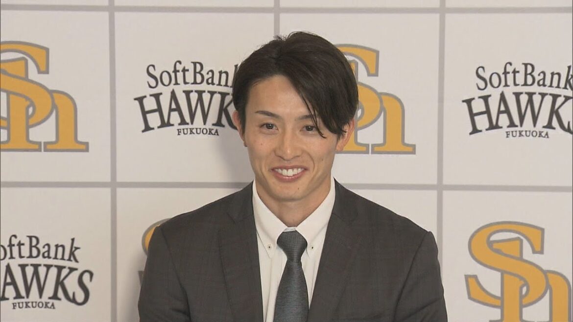 ホークス周東、500万円アップの推定年俸4500万円でサイン~来季は選手会長務める ホークス周東、500万円アップの推定年俸4500万円でサイン~来季は選手会長務める