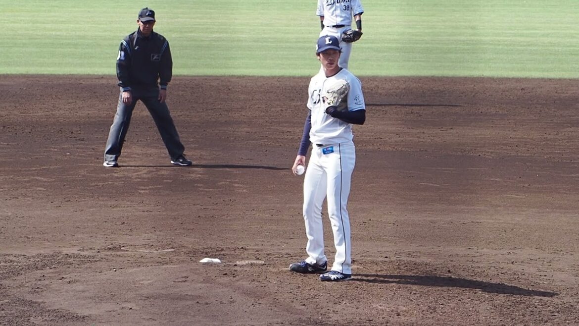 2023.04.23 埼玉西武-東京ヤクルト(カーミニーク) 出井敏博 投球シーン