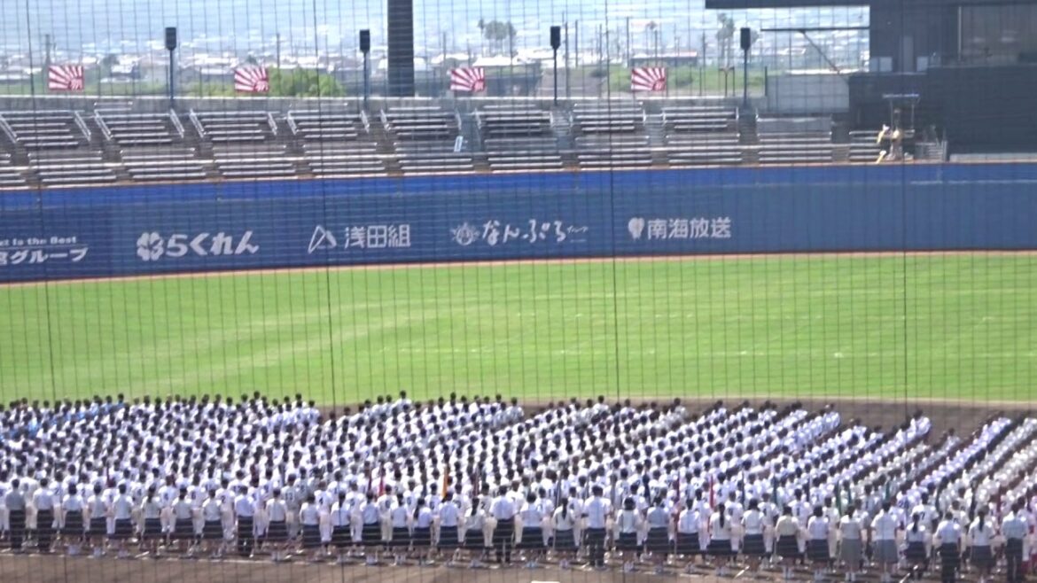 宮﨑観央さん（松山東高校）による国歌独唱　～第99回全国高等学校野球選手権愛媛大会～