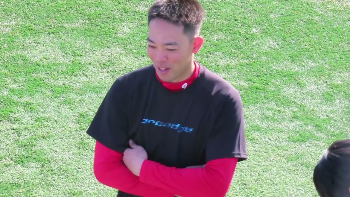 広島カープ 秋山翔吾 公開自主トレ終了後～🤩 横須賀盛り上げ大使　2023.12.30