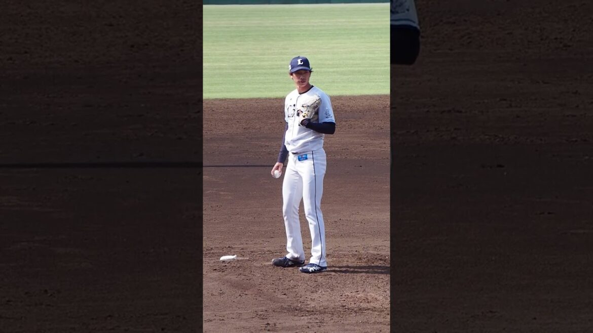 2023.04.23 埼玉西武-東京ヤクルト(カーミニーク) 出井敏博 投球シーン