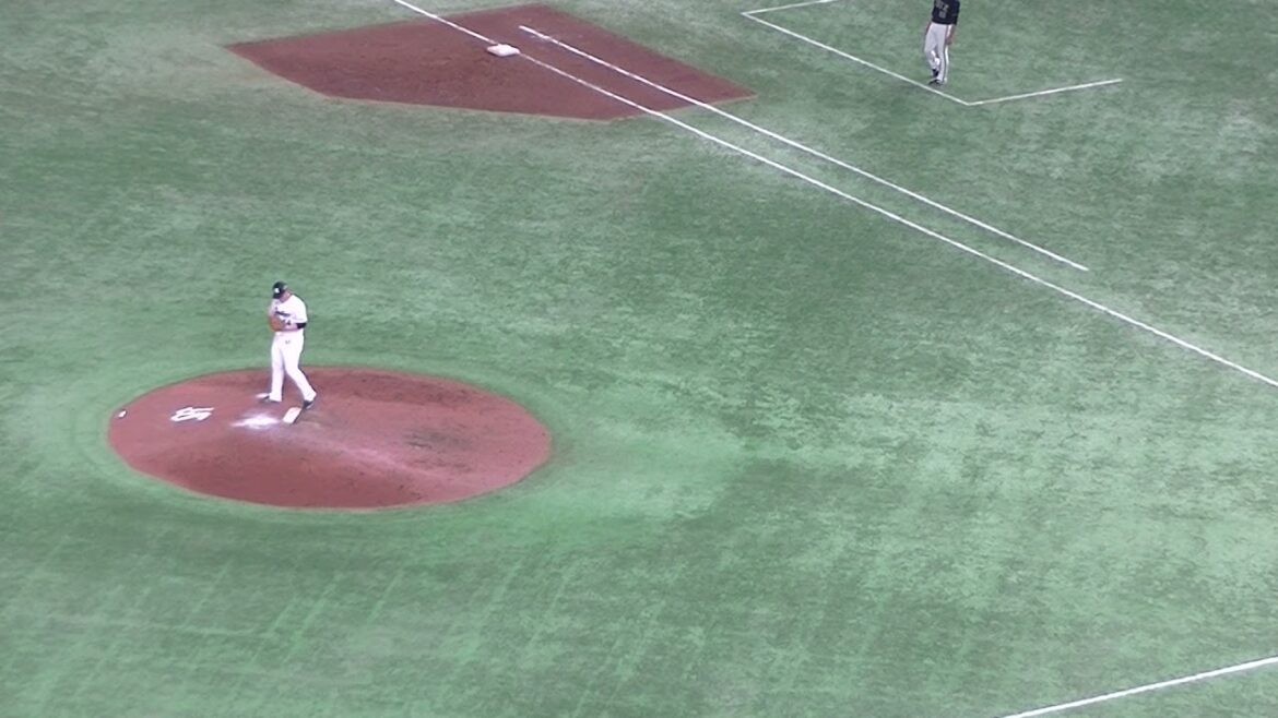 太田 椋ショートゴロに抑える大西広樹 【2021日本シリーズ5回戦 ヤクルト スワローズ対オリックス バファローズ2021年11月25日】