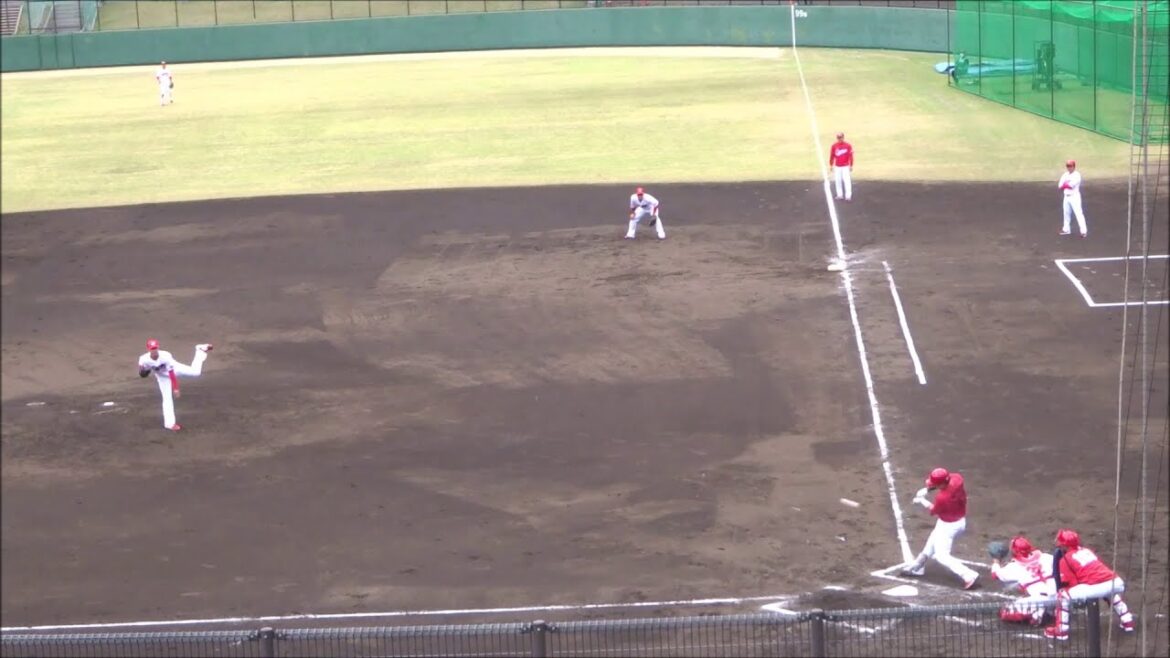 森翔平 vs 持丸泰輝   ～広島東洋カープ秋季キャンプ2023 紅白戦～