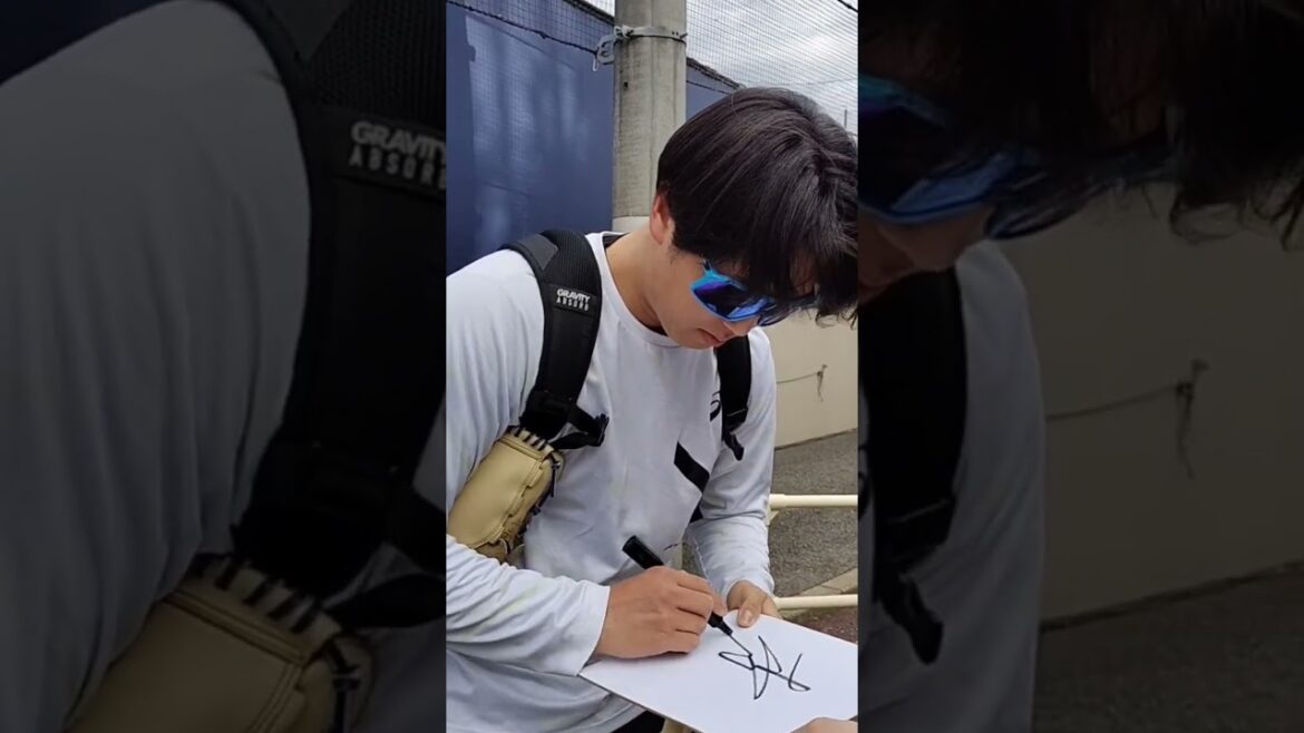 【FIGHTERS】② #大谷翔平(花巻東)の後輩、松本遼大投手のファンサービス #shorts #北海道日本ハムファイターズ #花巻東 #fighters