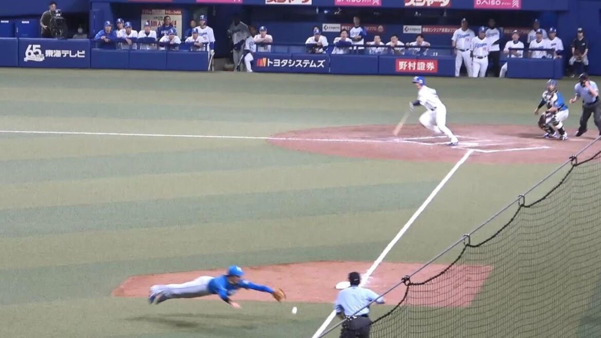 石橋康太が3塁線を痛烈に破る2塁打でマルチ！木下骨折離脱のなか猛アピール！（2023年6月17日）