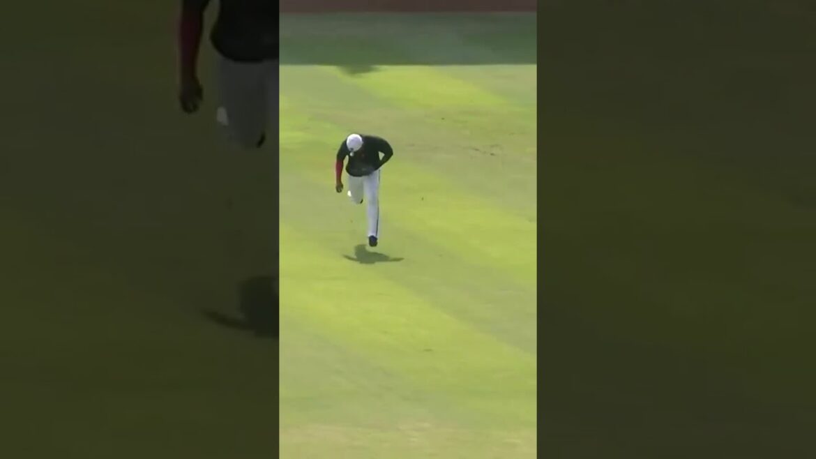 【巨人 秋季練習】オコエ瑠偉 センター守備練習　2023年10月14日ジャイアンツ球場