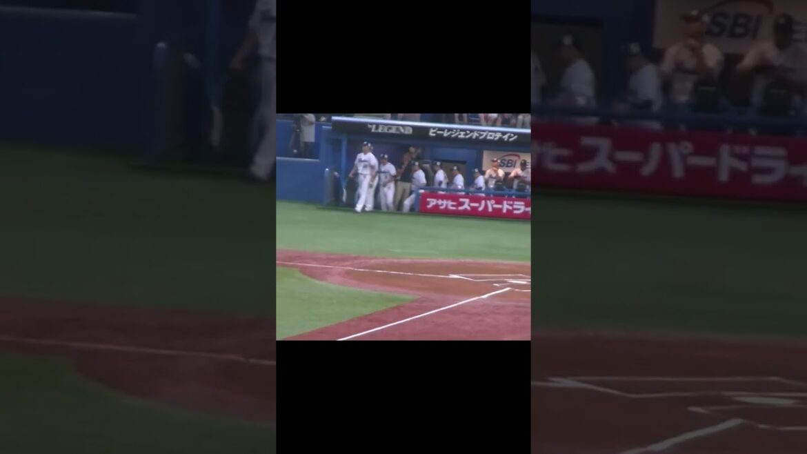 牧秀悟を見逃し三振にとる小澤怜史＜ヤクルトスワローズ対 横浜DeNAベイスターズ2023年8月15日＞