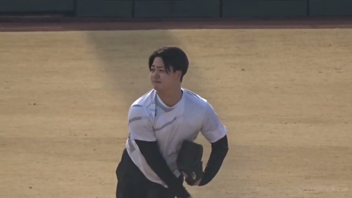 自主トレをする漆原大晟