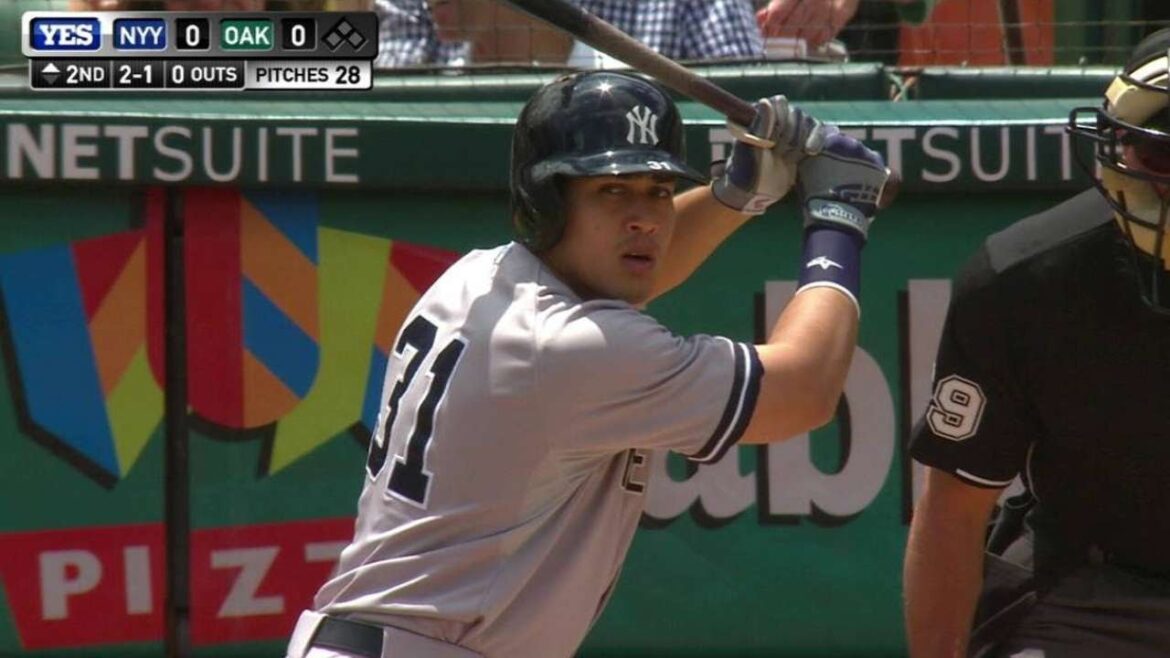 NYY@OAK: Flores singles for first big league hit NYY@OAK: Flores singles for first big league hit