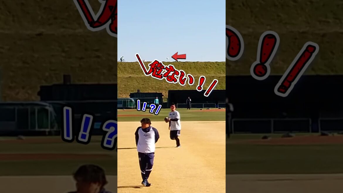 大村孟ブルペン捕手 危機一髪!2024年新人合同自主トレ#戸田球場 #野球 大村孟ブルペン捕手 危機一髪!2024年新人合同自主トレ#戸田球場 #野球