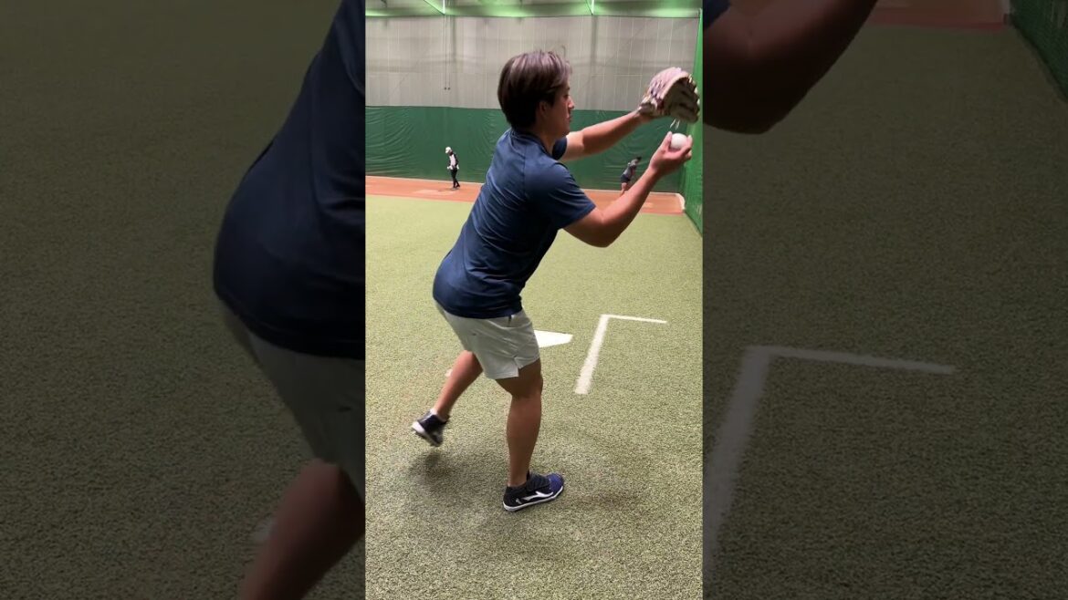 【あったかい宮古島帰りでバグる2人】與座投手と渡邉投手は寒さを感じない？