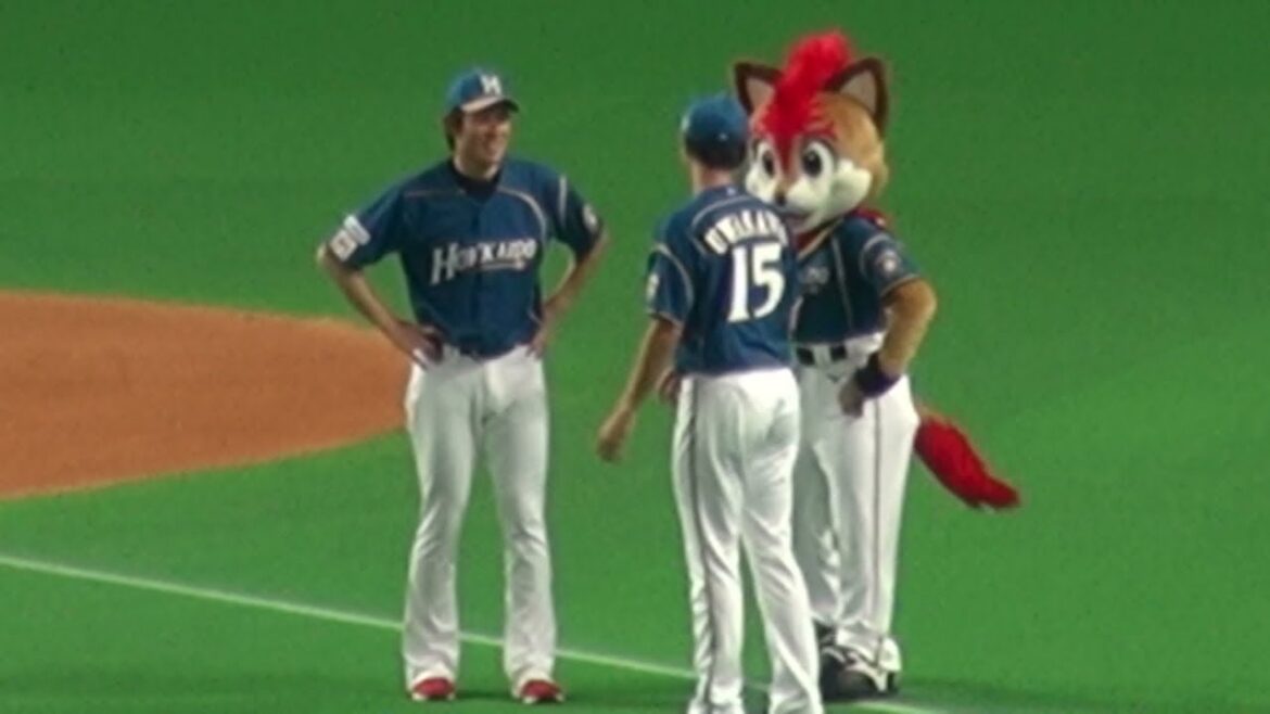 180420 ベースランニングのハイタッチ担当は高梨と上沢！