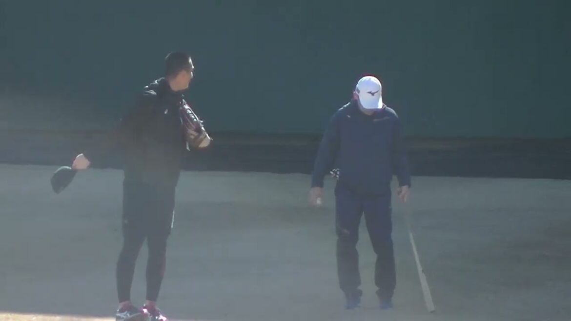 秋広優人がダッシュで川相コーチに挨拶しに行く【読売ジャイアンツ自主トレ2024年1月26日】