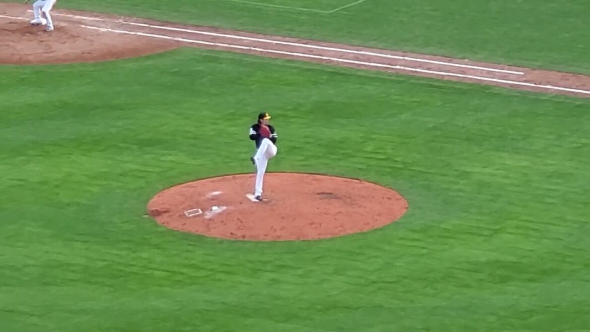 剛腕･杉山一樹　投球練習　20220320@MAZDA Zoom-Zoom ｽﾀｼﾞｱﾑ広島［ｵｰﾌﾟﾝ戦］ﾋﾞｼﾞﾀｰﾊﾟﾌｫｰﾏﾝｽ　福岡ｿﾌﾄﾊﾞﾝｸﾎｰｸｽ　6回ｳﾗ