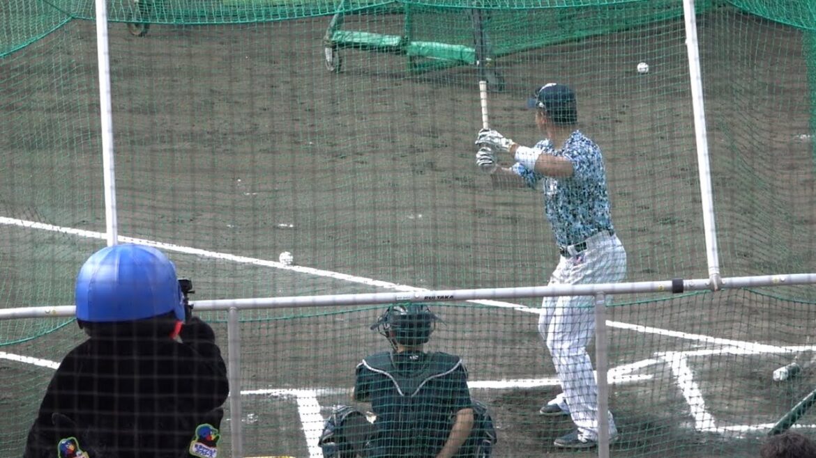 村上宗隆のバッティング練習！ホームランを含む大きな当たりに拍手が起きる！東京ヤクルトスワローズ 浦添キャンプ 2024/02/01