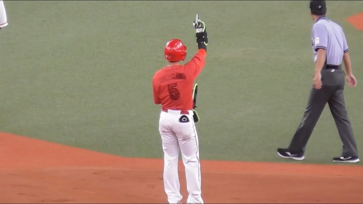 菅野投手の153キロを弾く！西川龍馬がセンターへ先制タイムリーツーベース！2023年8月30日