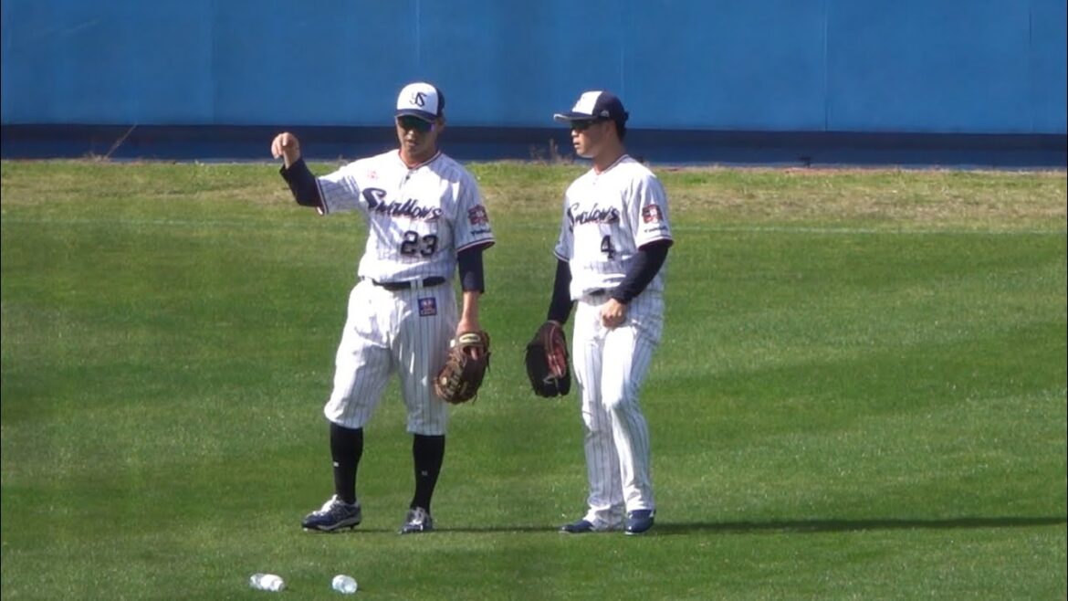 青木塾！まるで親子！？丸山和郁と青木宣親 外野ノック 東京ヤクルトスワローズ 浦添キャンプ 2024/02/03